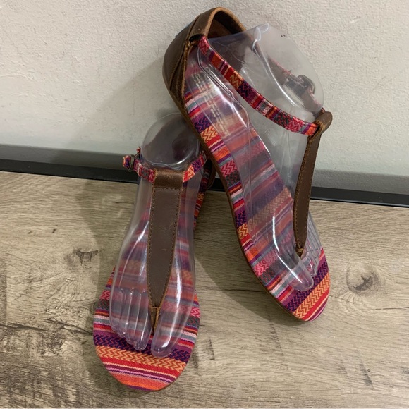 TOMS Colorful PLAYA Tribal STRIPED Brown LEATHER Bohemian T-STRAP SANDALS 9 - Picture 3 of 8
